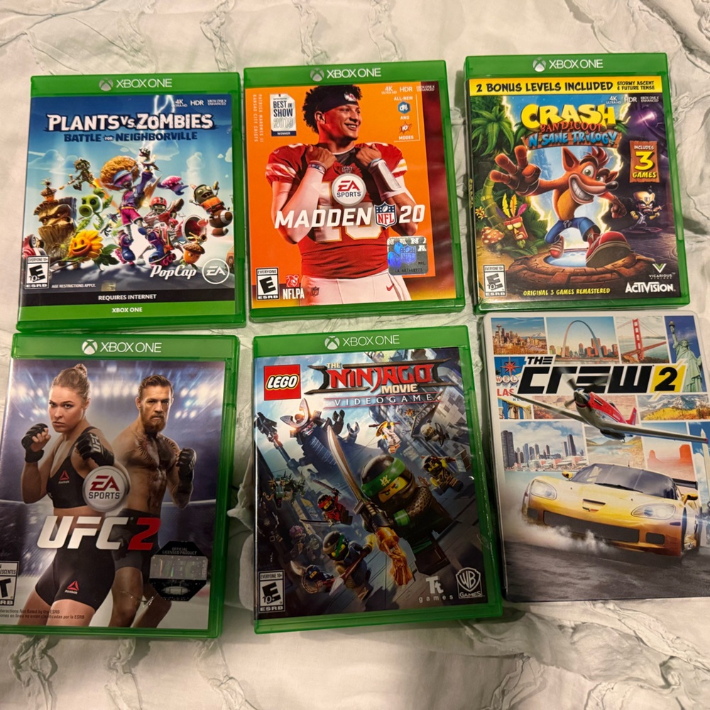 Xbox One Game Collection - Green Cases